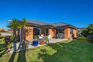 13 Lowburn Avenue, Waipu