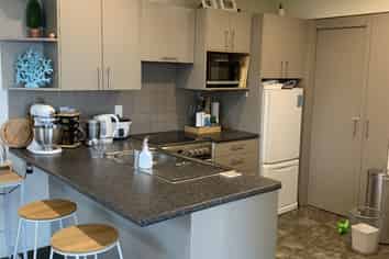 1/354 Stuart Street, Roslyn