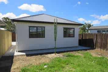 146 Shifnal Drive, Manurewa