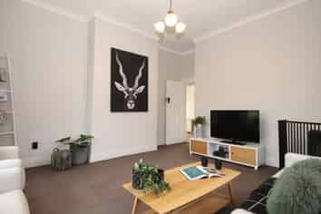 443 Queens Drive, Windsor