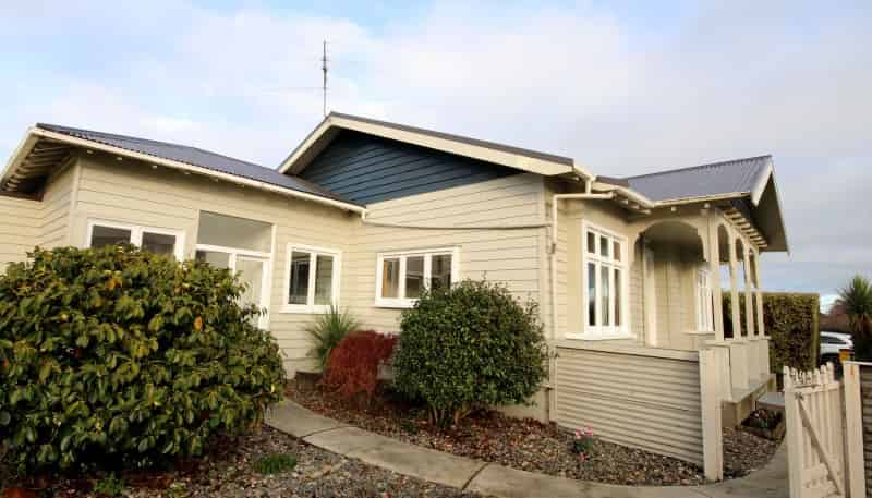 443 Queens Drive, Windsor