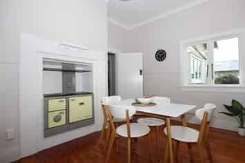 443 Queens Drive, Windsor