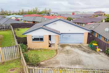 8 Orrell Place, Mangere