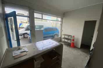 Centrally located warehouse