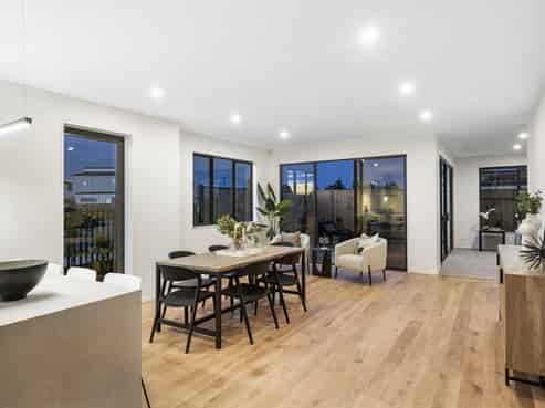 2 Ocean Breeze Avenue, Hobsonville