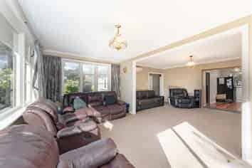 79 Owen Street, Belmont