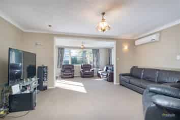 79 Owen Street, Belmont