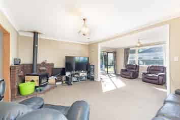 79 Owen Street, Belmont