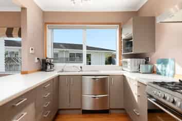 29 Crescent Road, Otumoetai