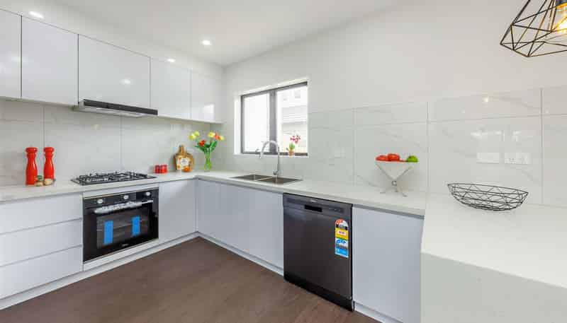 76 Kauri Heart Avenue, Takanini