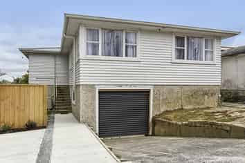 205 New Windsor Road, New Windsor