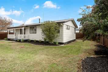 12B Mahana Road, Saint Andrews