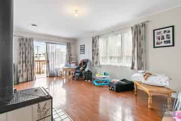 30 Dreadon Road, Manurewa