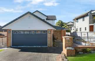 11 Santa Monica Place, Goodwood Heights