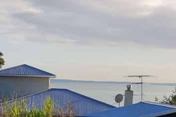 14 Torkar Road, Clarks Beach