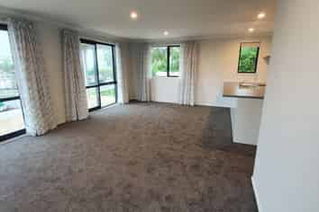 14 Torkar Road, Clarks Beach