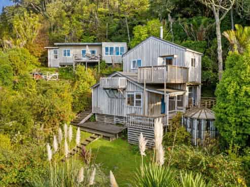 245 Opoutere Road, Opoutere