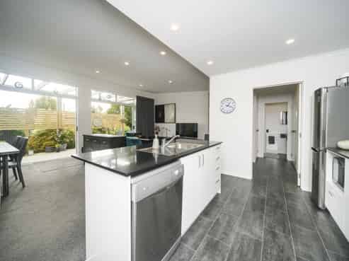 58A Exeter Crescent, Takaro