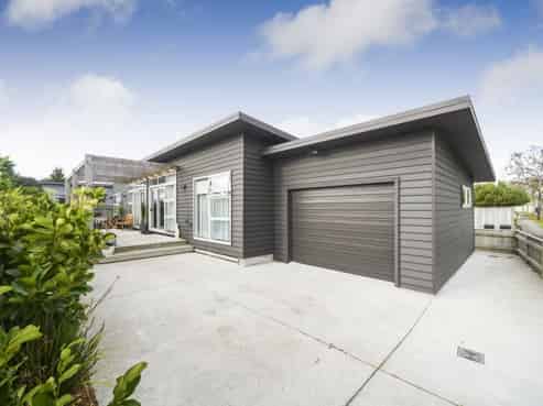 58A Exeter Crescent, Takaro