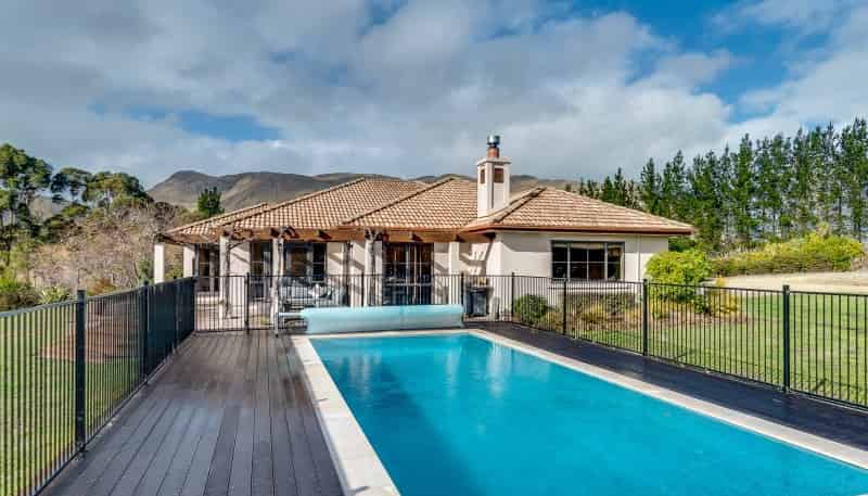 1046 Kahuranaki Road, 