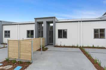 8 Orona Place, Conifer Grove