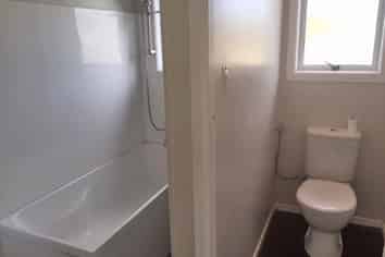 4/6 Cruickshank Crescent, Meadowbank