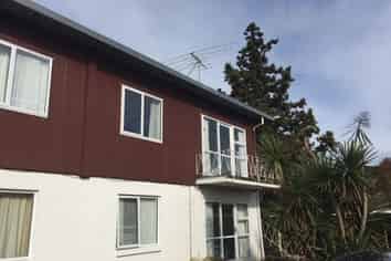 4/6 Cruickshank Crescent, Meadowbank