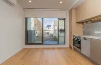 5-9 Madeira Lane, Grafton