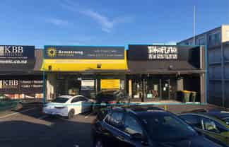 Retail/Showroom for lease in Takapuna