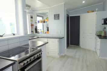 1 Barber Street, Foxton Beach