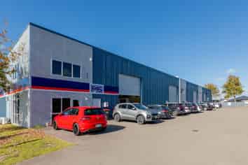 Well located tenanted investment 