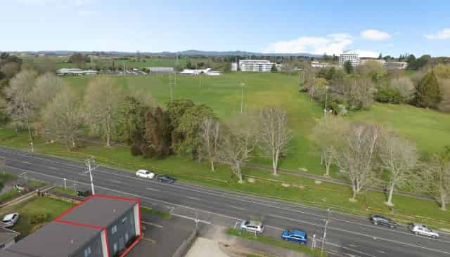 1/181 Knighton Road, Hillcrest