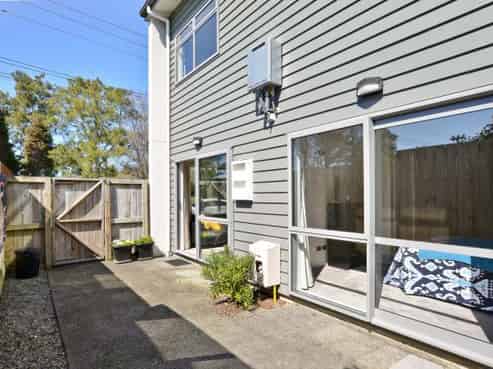 1/181 Knighton Road, Hillcrest