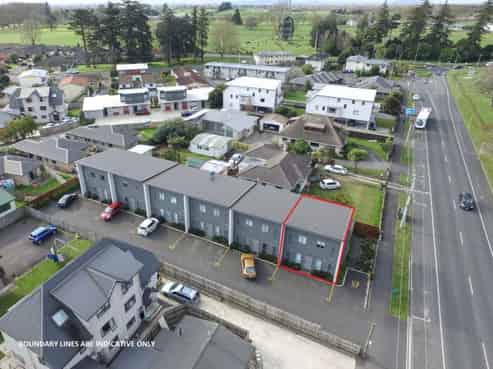 1/181 Knighton Road, Hillcrest