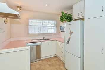 23 Burswood Drive, Pakuranga