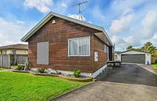 23 Burswood Drive, Pakuranga