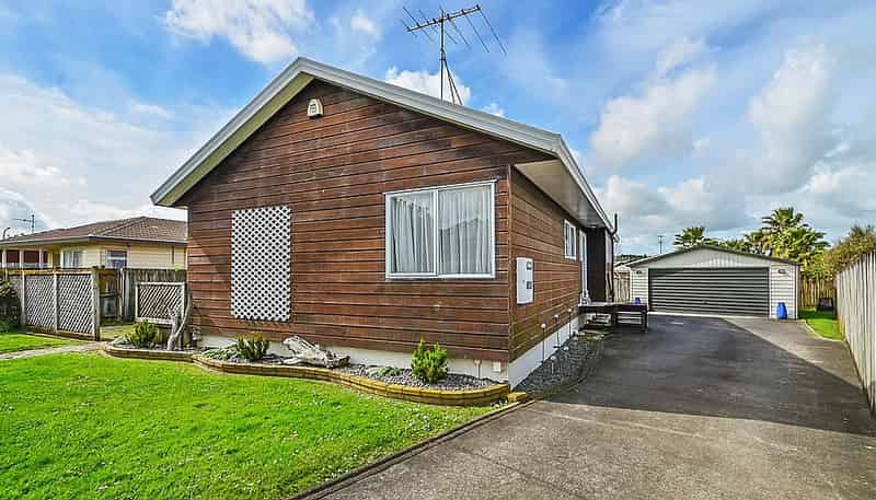 23 Burswood Drive, Pakuranga