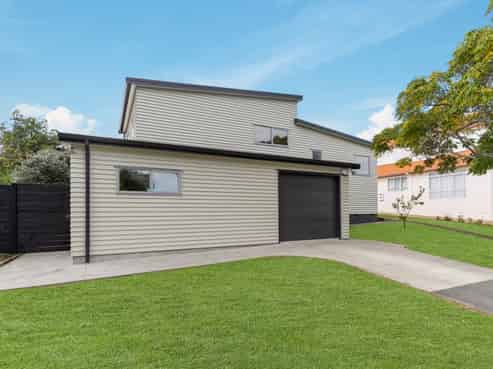 35 Maroa Road, One Tree Hill