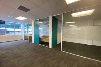 PERFECTLY POSITIONED OFFICE