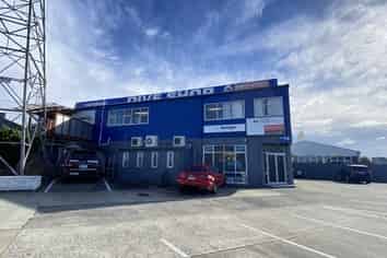 Rare Takapuna office / showroom