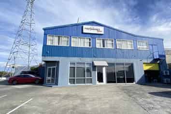 Rare Takapuna office / showroom