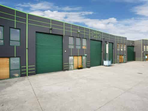 Trophy industrial investment with potential