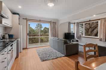 35 Russell Road, Kensington