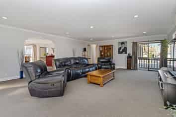 25 Ranui Street, Dinsdale