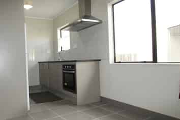 2/24 Trevor Hosken Drive, Wiri