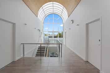 Refurbished High Profile Offices