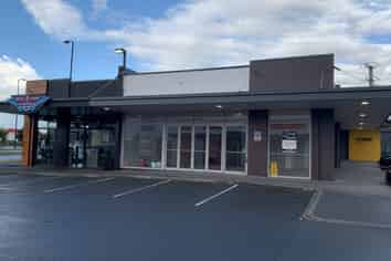 HIGH PROFILE LOCATION – BE QUICK!