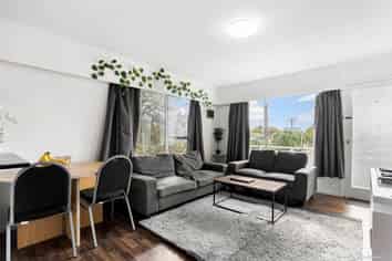 1/22 Fowlds Avenue, Sandringham