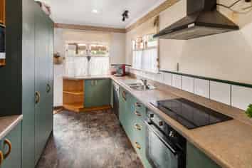 145 No 3 Line, Wanganui East