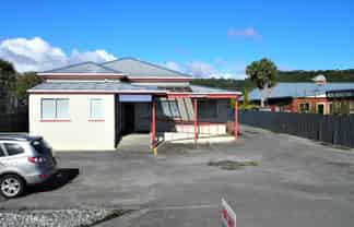 BUILDING ON HIGH STREET